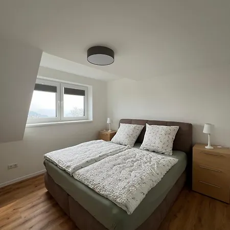 Haus Mit Aussicht Lind (Ahrweiler)